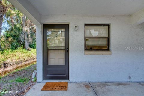 Condo à Daytona Beach, Floride, 2 chambres № 2105604