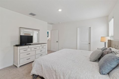 House in Wimauma, Florida 4 bedrooms, 216.28 sq.m. № 2277475 - photo 28