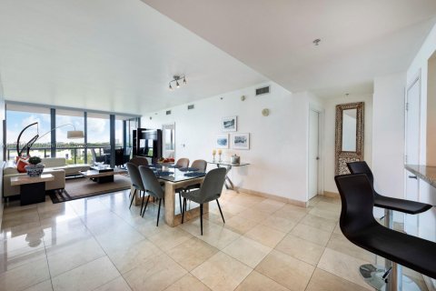 Copropriété à vendre à Miami, Floride: 2 chambres, 109.07 m2 № 2012309 - photo 4