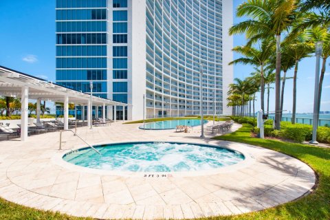 Copropriété à vendre à Miami, Floride: 2 chambres, 109.07 m2 № 2012309 - photo 29