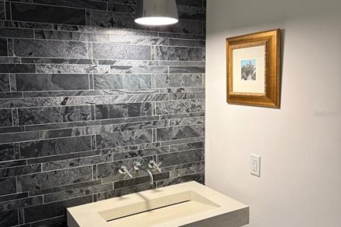 Copropriété à vendre à Tampa, Floride: 1 chambre, 129.88 m2 № 1914226 - photo 14