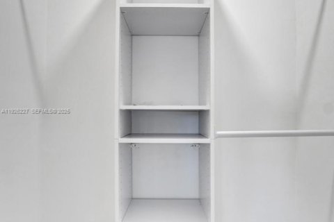 Casa en venta en Pembroke Pines, Florida, 3 dormitorios, 125.6 m2 № 1986371 - foto 27