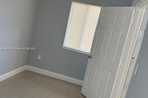 Appartement à louer à Miami, Floride: 1 chambre, 243.22 m2 № 2017362 - photo 8