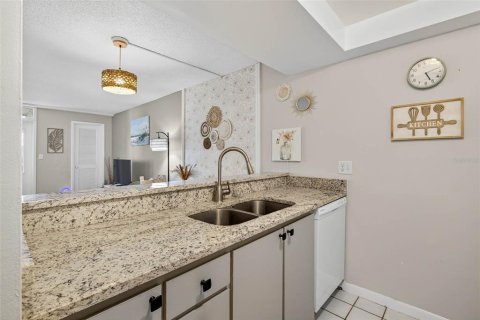 Copropriété à vendre à Clearwater, Floride: 5 pièces, 52.49 m2 № 1878106 - photo 3