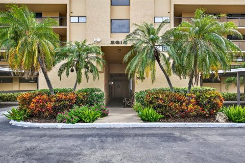 Copropriété à vendre à Clearwater, Floride: 5 pièces, 52.49 m2 № 1878106 - photo 1