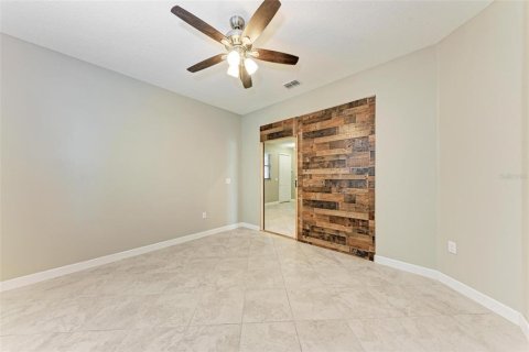 House in BELMONT in Ruskin, Florida 4 bedrooms, 263.29 sq.m. № 1724347 - photo 18