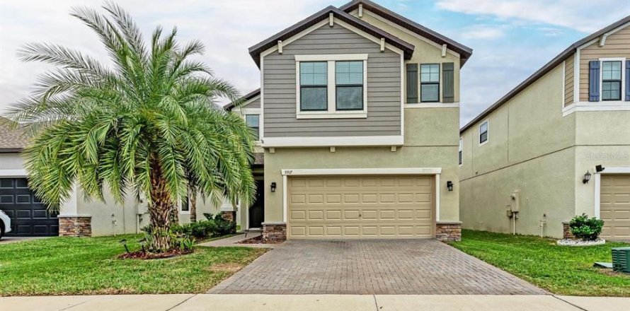 House in BELMONT in Ruskin, Florida 4 bedrooms, 263.29 sq.m. № 1724347