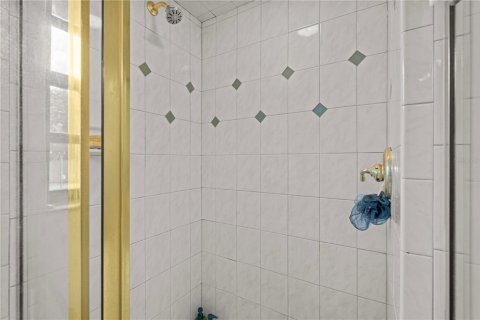 Casa en venta en Brandon, Florida, 3 dormitorios, 213.12 m2 № 1838390 - foto 21
