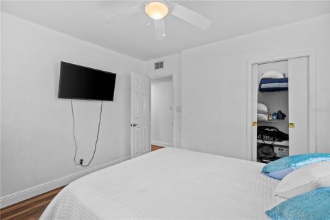 Casa en venta en Brandon, Florida, 3 dormitorios, 213.12 m2 № 1838390 - foto 28