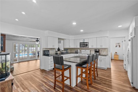 Casa en venta en Brandon, Florida, 3 dormitorios, 213.12 m2 № 1838390 - foto 10