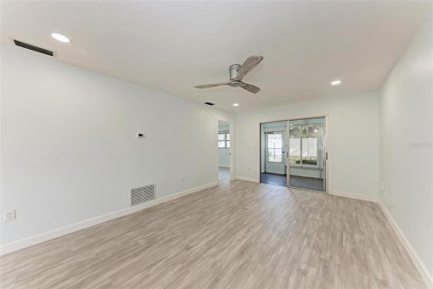 Casa en venta en Bradenton, Florida, 1 dormitorio, 67.26 m2 № 1535470 - foto 9