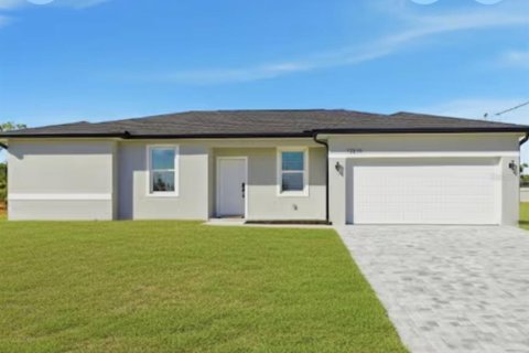 House in Port Charlotte, Florida 4 bedrooms, 171.87 sq.m. № 2220645
