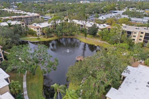 Condo in Bradenton, Florida, 2 bedrooms  № 1543000 - photo 24