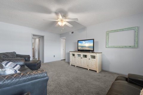 Condo in Bradenton, Florida, 2 bedrooms  № 1543000 - photo 8