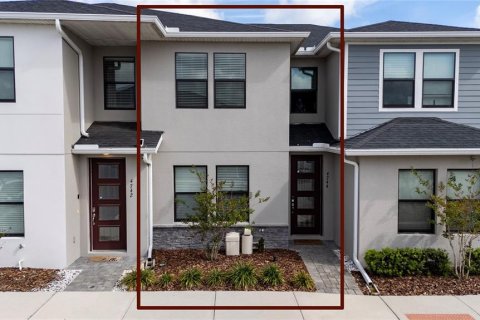 Touwnhouse à vendre à Kissimmee, Floride: 3 chambres, 147.81 m2 № 2111891 - photo 3