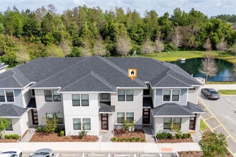 Touwnhouse à vendre à Kissimmee, Floride: 3 chambres, 147.81 m2 № 2111891 - photo 4
