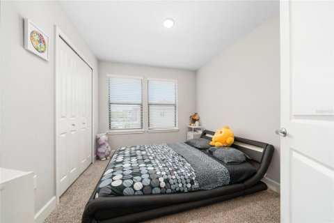 Touwnhouse à vendre à Kissimmee, Floride: 3 chambres, 147.81 m2 № 2111891 - photo 15