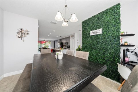 Touwnhouse à vendre à Kissimmee, Floride: 3 chambres, 147.81 m2 № 2111891 - photo 10