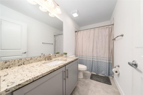 Touwnhouse à vendre à Kissimmee, Floride: 3 chambres, 147.81 m2 № 2111891 - photo 19