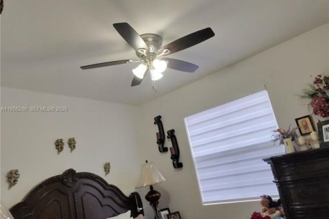 House in Homestead, Florida 4 bedrooms, 174.38 sq.m. № 2027676 - photo 22