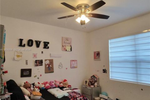 House in Homestead, Florida 4 bedrooms, 174.38 sq.m. № 2027676 - photo 19