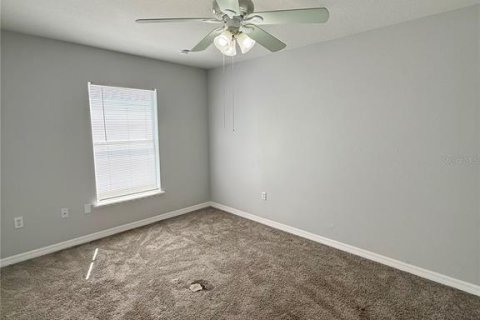 House in Winter Haven, Florida 4 bedrooms, 279.64 sq.m. № 2106783 - photo 19