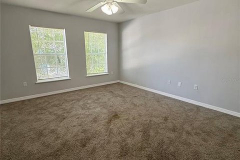 House in Winter Haven, Florida 4 bedrooms, 279.64 sq.m. № 2106783 - photo 21