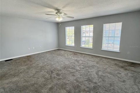 House in Winter Haven, Florida 4 bedrooms, 279.64 sq.m. № 2106783 - photo 18