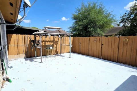 Купить таунхаус в Хайалиа, Флорида 2 спальни, 101.17м2, № 1981440 - фото 18