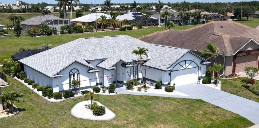 Casa en Punta Gorda, Florida 3 dormitorios, 186.64 m2 № 1740240