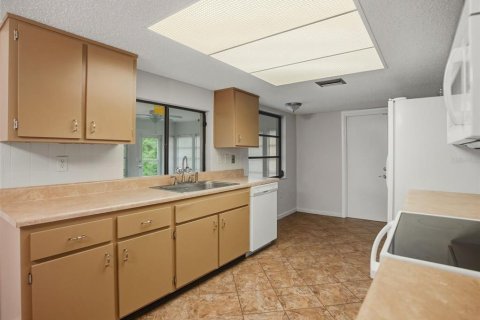 Casa en venta en Spring Hill, Florida, 2 dormitorios, 138.05 m2 № 2363227 - foto 11