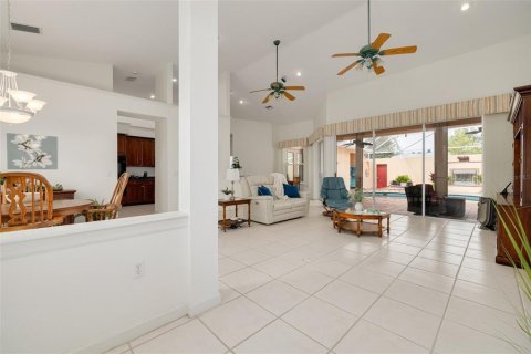 Villa ou maison à vendre à Palm Harbor, Floride: 4 chambres, 210.42 m2 № 2400945 - photo 8