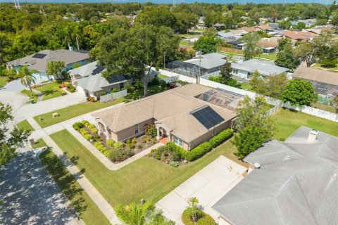 Villa ou maison à vendre à Palm Harbor, Floride: 4 chambres, 210.42 m2 № 2400945 - photo 5