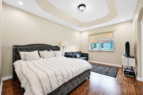 Adosado en venta en Miami, Florida, 3 dormitorios, 155.15 m2 № 1942169 - foto 22