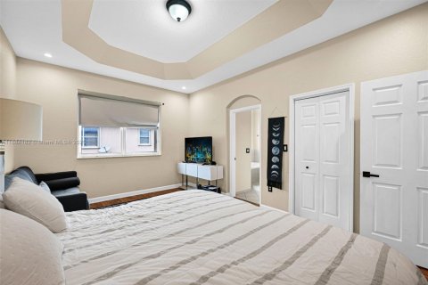 Adosado en venta en Miami, Florida, 3 dormitorios, 155.15 m2 № 1942169 - foto 24