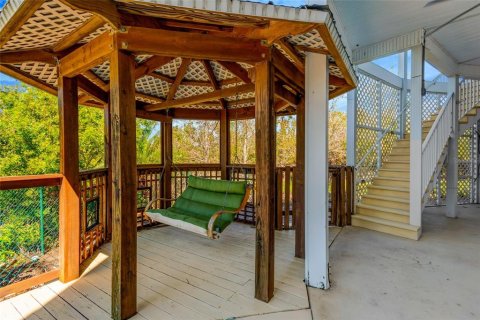 Villa ou maison à vendre à Tarpon Springs, Floride: 4 chambres, 254.46 m2 № 2111506 - photo 9