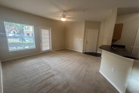 Condo in Orlando, Florida, 1 bedroom  № 1837977 - photo 11