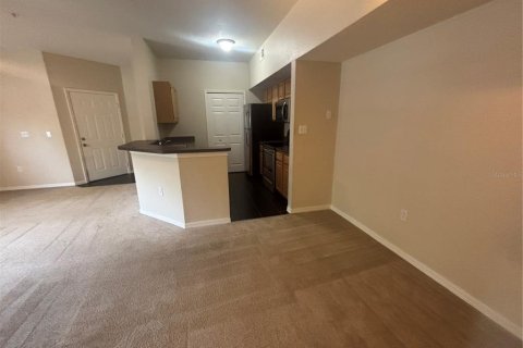 Condo in Orlando, Florida, 1 bedroom  № 1837977 - photo 8