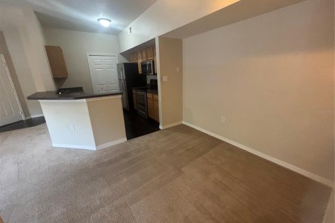 Condo in Orlando, Florida, 1 bedroom  № 1837977 - photo 7