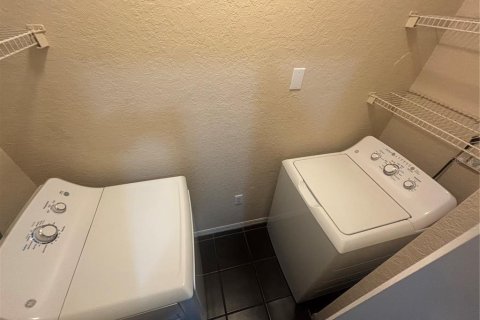 Condo in Orlando, Florida, 1 bedroom  № 1837977 - photo 21