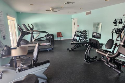 House in Deerfield Beach, Florida 2 bedrooms, 125.98 sq.m. № 2395505 - photo 8