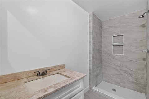 Купить таунхаус в Орландо, Флорида 9 комнат, 130.53м2, № 2099705 - фото 9