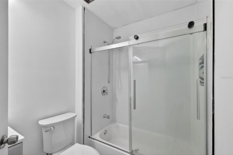 Купить таунхаус в Орландо, Флорида 9 комнат, 130.53м2, № 2099705 - фото 11