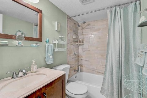 Copropriété à louer à Rotonda, Floride: 2 chambres, 114.08 m2 № 2096255 - photo 6