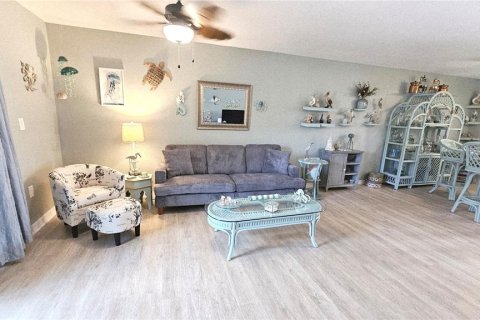 Copropriété à louer à Rotonda, Floride: 2 chambres, 114.08 m2 № 2096255 - photo 4