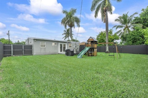 Villa ou maison à vendre à Margate, Floride: 3 chambres, 80.45 m2 № 2387033 - photo 24