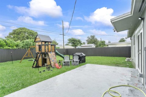 Villa ou maison à vendre à Margate, Floride: 3 chambres, 80.45 m2 № 2387033 - photo 22