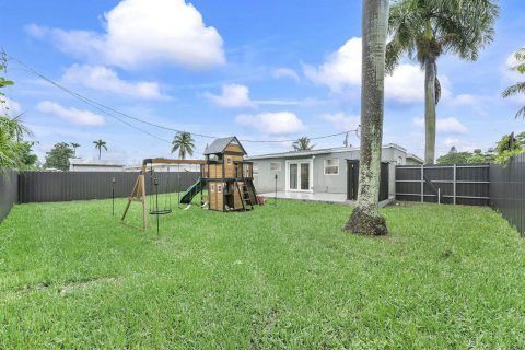 Villa ou maison à vendre à Margate, Floride: 3 chambres, 80.45 m2 № 2387033 - photo 25
