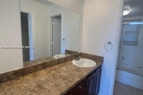 Condominio en alquiler en Margate, Florida, 1 dormitorio, 66.89 m2 № 2017802 - foto 12