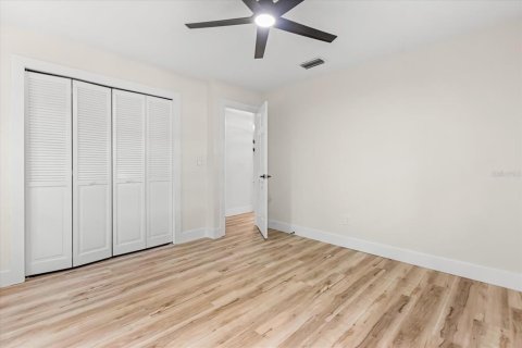 House in DeLand, Florida 3 bedrooms, 149.39 sq.m. № 1901525 - photo 25